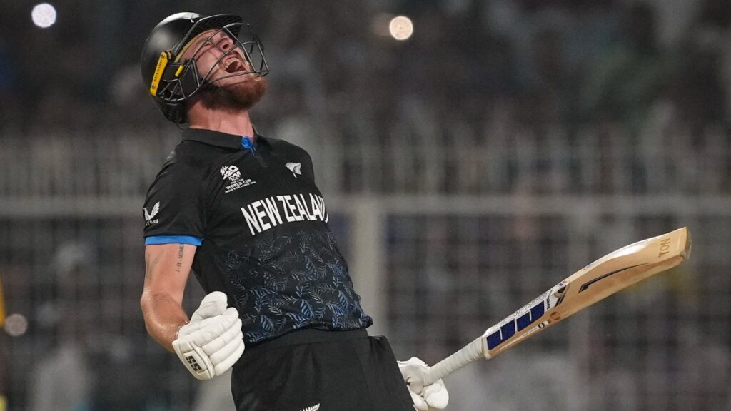 Finn Allen - 33 Ball Century